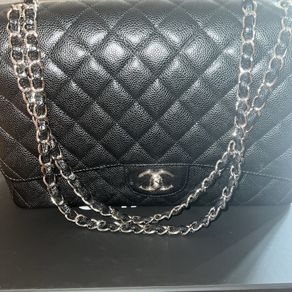Maxi caviar chanel bag - Picture 3 of 14